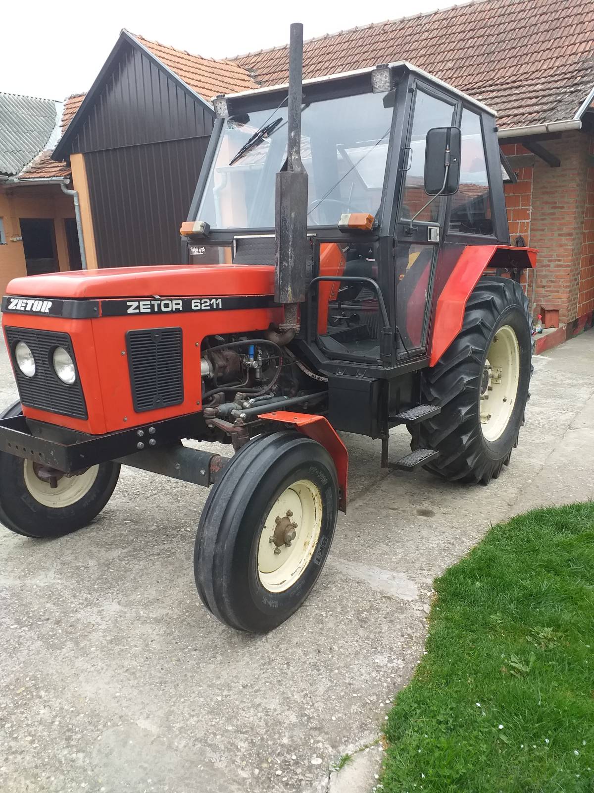 TRAKTOR ZETOR 6211  91 G