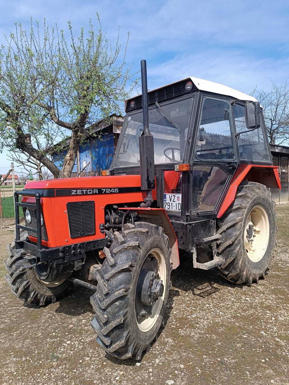 Traktor ZETOR  7245