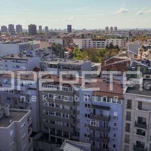 TRAŽENA LOKACIJA! KVALITETNA GRADNJA!