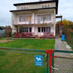 Troetažna kuća u Križu kod Ivanić grada