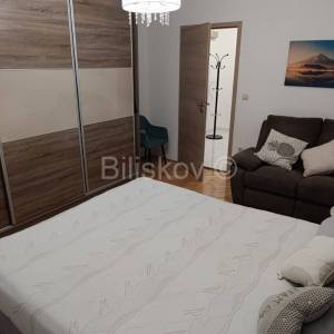 Trogir dugoročan najam 2 sobe parking