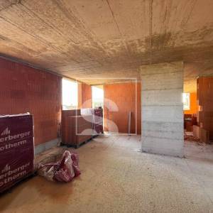 Trosoban stan, novogradnja, Pješčana uvala - pogled na more, 400m od plaže