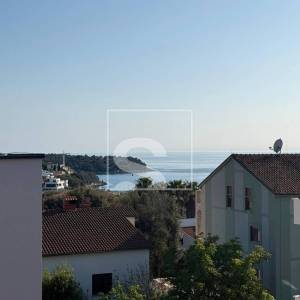 Trosoban stan, novogradnja, Pješčana uvala - pogled na more, 400m od plaže