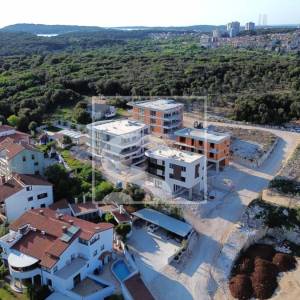 Trosoban stan, novogradnja, Pješčana uvala - 1. kat, 2 parkirna mjesta