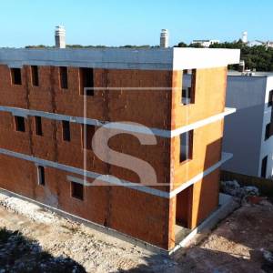 Trosoban stan, novogradnja, Pješčana uvala - 1. kat, 2 parkirna mjesta