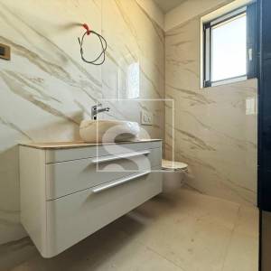 Trosoban stan, novogradnja, Pješčana uvala - pogled na more, 400m od plaže