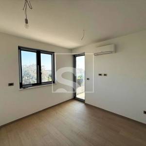 Trosoban stan, novogradnja, Pješčana uvala - pogled na more, 400m od plaže