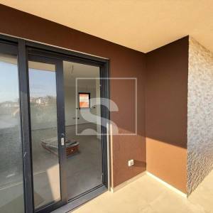 Trosoban stan, novogradnja, Pješčana uvala - pogled na more, 400m od plaže