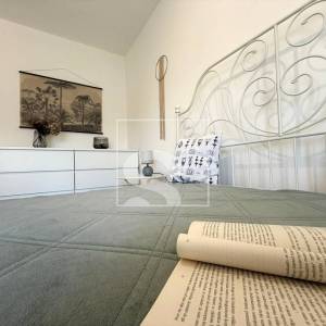 Trosoban stan, Pula, širi centar - namješten, 3. kat, garaža i parking