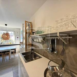 Trosoban stan, Pula, širi centar - namješten, 3. kat, garaža i parking