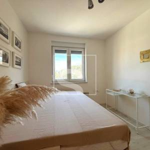 Trosoban stan, Pula, širi centar - namješten, 3. kat, garaža i parking