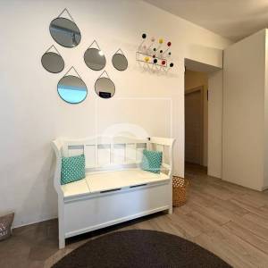 Trosoban stan, Pula, širi centar - namješten, 3. kat, garaža i parking