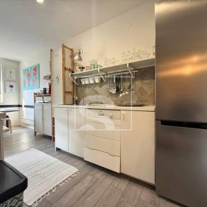 Trosoban stan, Pula, širi centar - namješten, 3. kat, garaža i parking