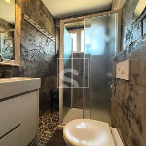 Trosoban stan, Pula, širi centar - namješten, 3. kat, garaža i parking