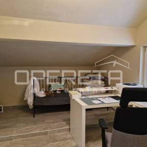 Ugodan obiteljski stan s terasom, Sveti Antun, Korčula