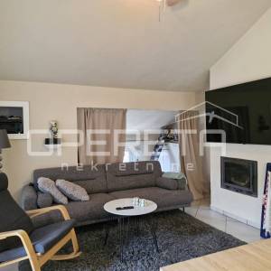 Ugodan obiteljski stan s terasom, Sveti Antun, Korčula