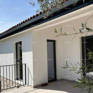 UMAG – Kuća s bazenom i tri odvojena apartmana