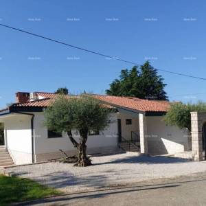 UMAG – Kuća s bazenom i tri odvojena apartmana