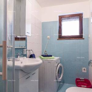 Valdebek. Samostojeća kuća s bazenom i jacuzzijem! Blizina centra grada Pule.