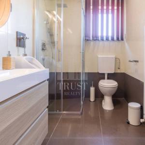 Valtura, Istra -  600m2 ville, 10SS, bazeni - uhodani posao