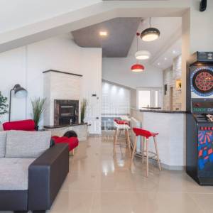 Valtura, Istra -  600m2 ville, 10SS, bazeni - uhodani posao