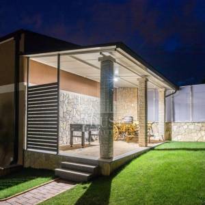 Valtura, Istra -  600m2 ville, 10SS, bazeni - uhodani posao