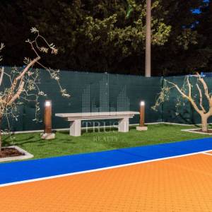 Valtura, Istra -  600m2 ville, 10SS, bazeni - uhodani posao