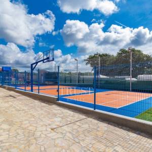 Valtura, Istra -  600m2 ville, 10SS, bazeni - uhodani posao