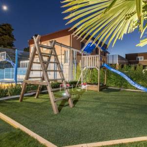 Valtura, Istra -  600m2 ville, 10SS, bazeni - uhodani posao