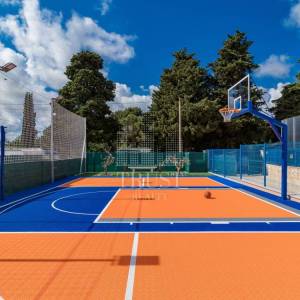 Valtura, Istra -  600m2 ville, 10SS, bazeni - uhodani posao