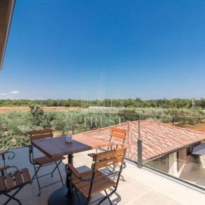 Valtura, Istra -  600m2 ville, 10SS, bazeni - uhodani posao