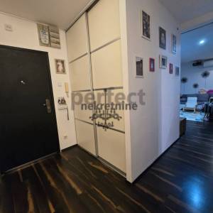 Velika Gorica, komforan i prostran 4-sob. stan od 80m2, 1. kat,  lift