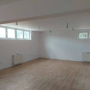 Velika Gorica-Kurilovec: 2S stan sa spremištem i dva parkirna mjesta