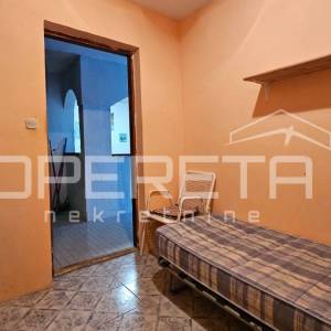 Vir - Kuća s dva apartmana – idealna za odmor ili investiciju