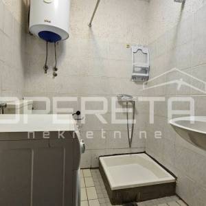 Vir - Kuća s dva apartmana – idealna za odmor ili investiciju