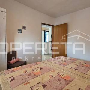 Vir - Kuća s dva apartmana – idealna za odmor ili investiciju