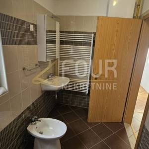 Viškovo, 75.11m2, 2s+db, balkon, veliko spremište!