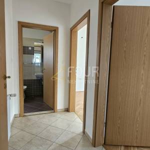 Viškovo, 75.11m2, 2s+db, balkon, veliko spremište!