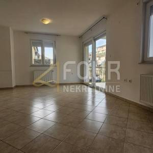 Viškovo, 75.11m2, 2s+db, balkon, veliko spremište!