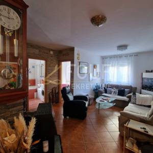 Viškovo, Marinići, 3s+db, terasa, parking