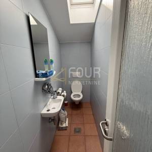 Viškovo, Saršoni, 2s+db, terasa, balkon i lođa