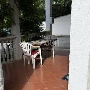 Viškovo, Saršoni, 2s+db, terasa, balkon i lođa