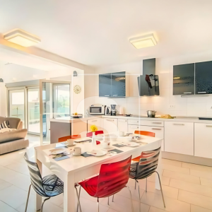 Vodnjan, Vila s pogledom na Brijune i grijanim bazenom