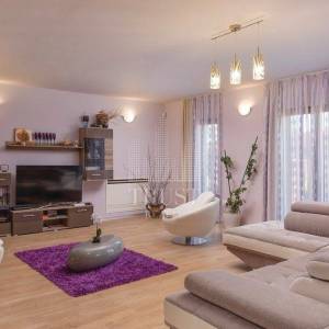 Volme, penthouse 180m2 s pogledom na more