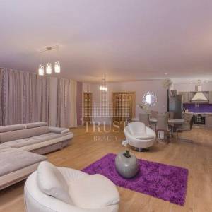 Volme, penthouse 180m2 s pogledom na more