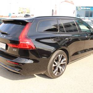 Volvo V60 B3 AUTOMATIK Dark Plus *LED, NAVIGACIJA, KAMERA*