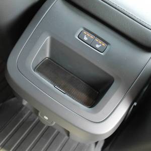 Volvo V60 B3 AUTOMATIK Dark Plus *LED, NAVIGACIJA, KAMERA*