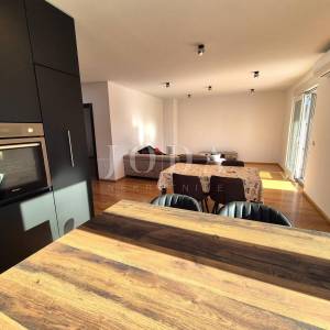 Vrbnik - Samostojeća kuća s pogledom na more!