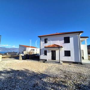 Vrbnik - Samostojeća kuća s pogledom na more!