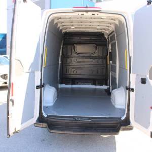VW Crafter 2.0 TDi L3H3 140ks